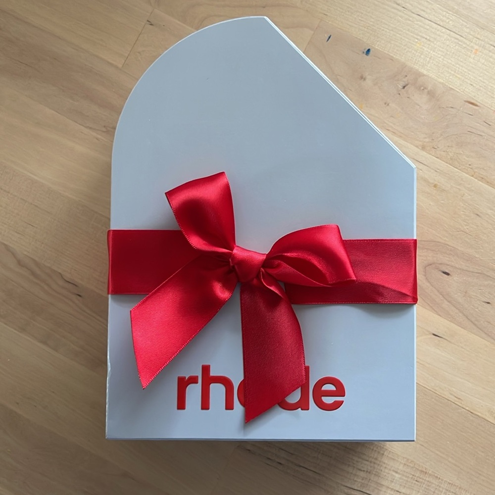 Rhode holiday box only